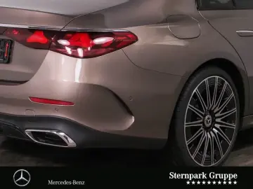 MERCEDES-BENZ E 220 d Limo AMG Pano SUPER Distro Mem&hellip;