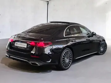 MERCEDES-BENZ E 220 E Limousine Edition AMG Line Superscreen