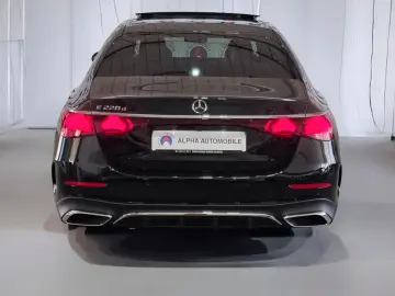 MERCEDES-BENZ E 220 E Limousine Edition AMG Line Superscreen