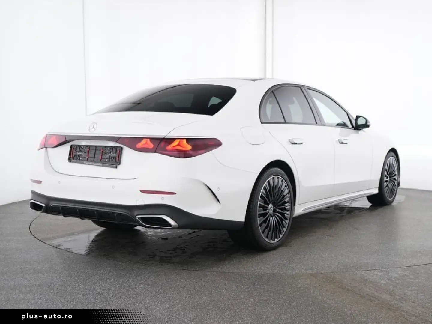 MERCEDES-BENZ E 220 d AMG NIGHT SUPERSCREEN DIST PAN&hellip;