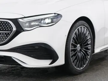 MERCEDES-BENZ E 220 d AMG NIGHT SUPERSCREEN DIST PAN&hellip;