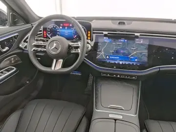 MERCEDES-BENZ E 220 d AMG NIGHT SUPERSCREEN DIST PAN&hellip;