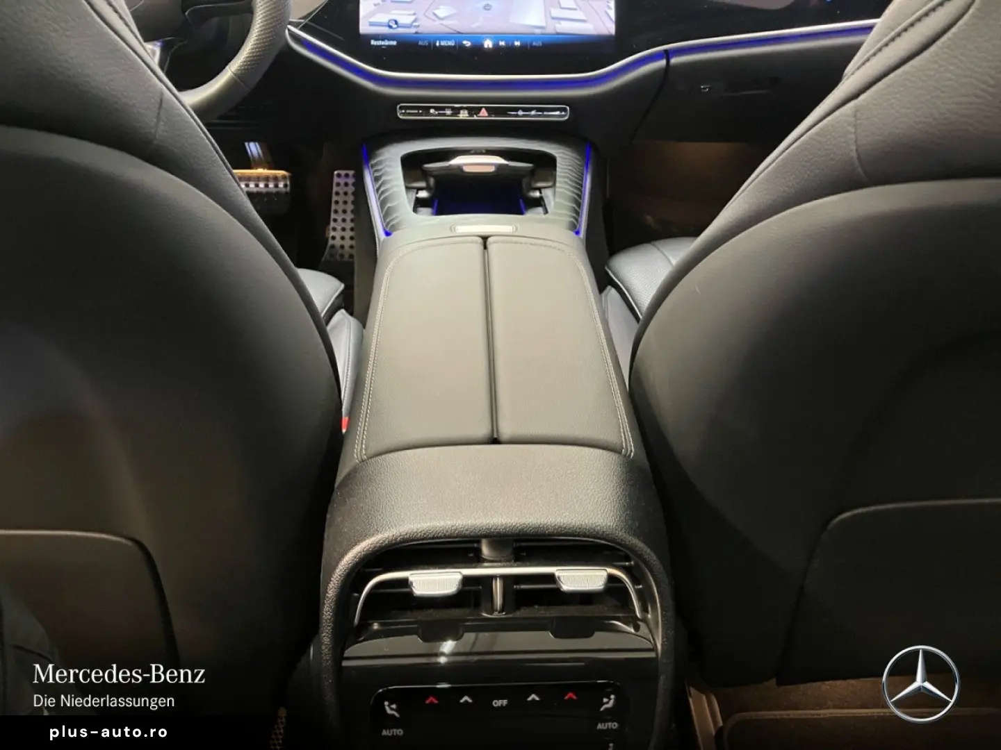 MERCEDES-BENZ E 220 d AMG Prem.  AHK PANO NIGHT 20