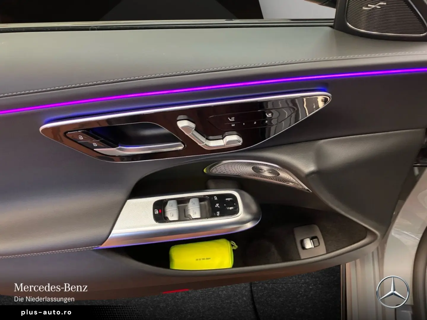 MERCEDES-BENZ E 220 d AMG Prem.  AHK PANO NIGHT 20