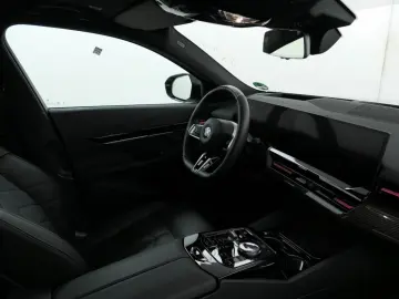 BMW 520i M Sport Lim. ACC 360  KZU 4ZK MFL LED QI