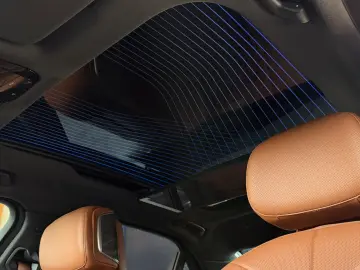 BMW 740d xDrive Lounge Seating TV Pano Sky Lounge