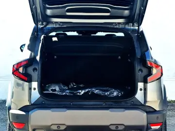 DACIA DUSTER 1.6 HEV 140 Journey