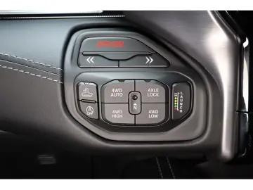 Dodge RAM RHO  3 5T AHK ACC