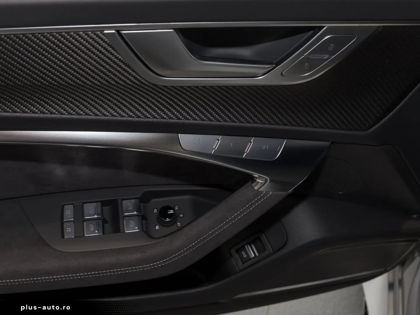 AUDI RS6 2024 — imagine 9