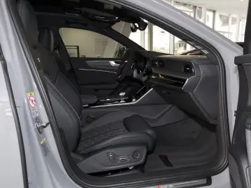 AUDI RS6 Avant TFSI Q PERFORMANCE PANO HuD 305KM H