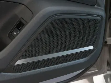 AUDI RS6 Avant TFSI Q PERFORMANCE PANO HuD 305KM H