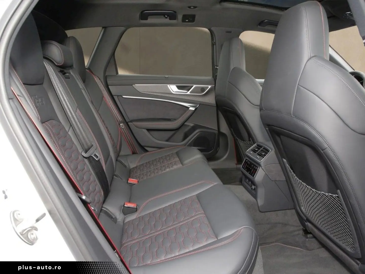 AUDI RS 6 Avant 4.0 TFSI Q performance  HuD Leder AHK