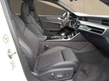 AUDI RS 6 Avant 4.0 TFSI Q performance  HuD Leder AHK