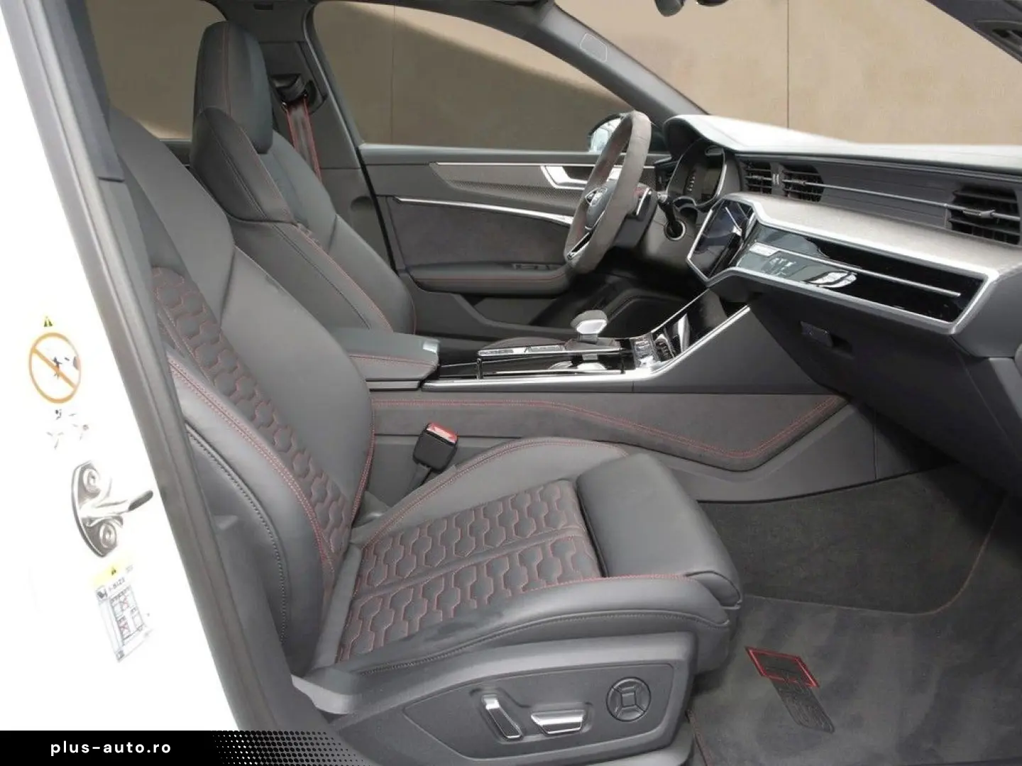 AUDI RS 6 Avant 4.0 TFSI Q performance  HuD Leder AHK