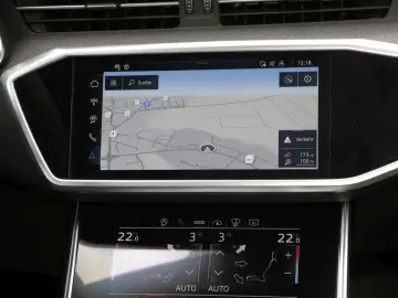 AUDI RS 6 Avant 4.0 TFSI Q performance  HuD Leder AHK