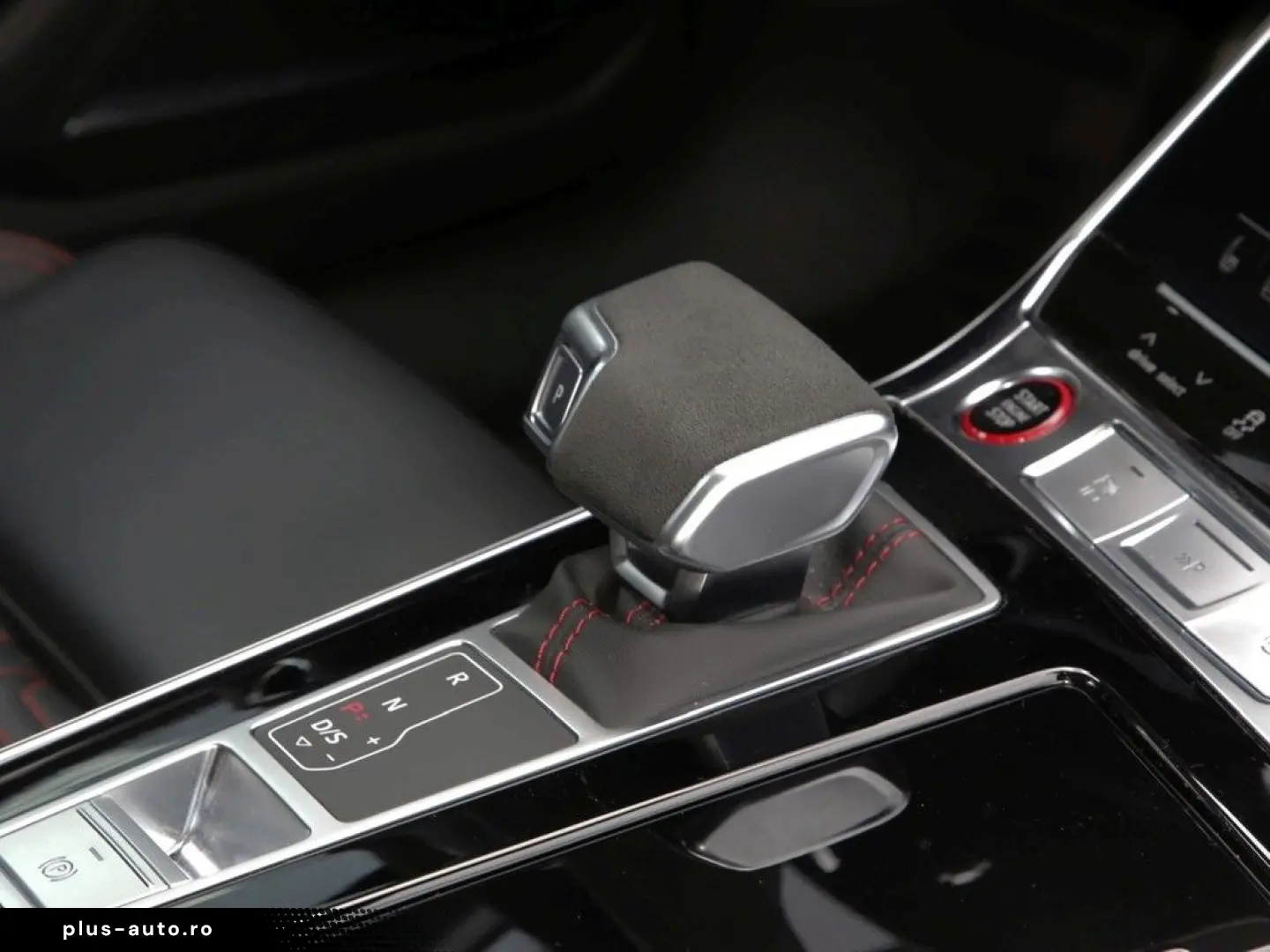 AUDI RS 6 Avant 4.0 TFSI Q performance  HuD Leder AHK