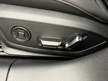 AUDI RS6 Avant Quattro Tiptr. DynPlus Keramik22Pano