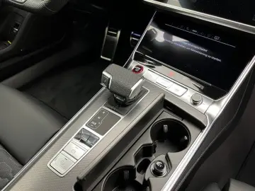 AUDI RS6 Avant Quattro Tiptr. DynPlus Keramik22Pano