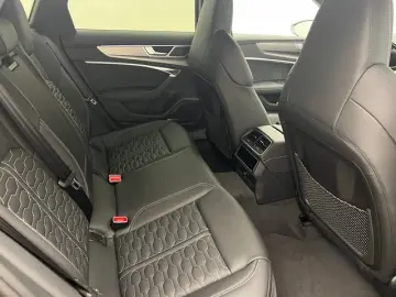 AUDI RS6 Avant Quattro Tiptr. DynPlus Keramik22Pano