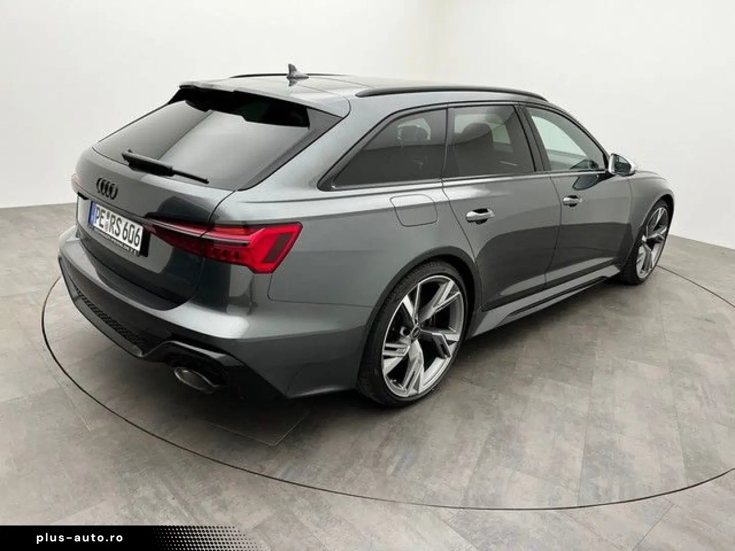 AUDI RS6 Avant Quattro Tiptr. DynPlus Keramik22Pano