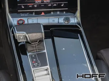 AUDI RS6 Pano 22 Zoll B u. O AHK Standheizung Sportab