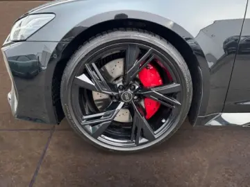 AUDI RS6 Avant 4.0 TFSI qu MATRIX-LASER NAVI  280km h