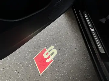 AUDI Q8 50 TDI quattro tiptronic competition plus