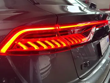 AUDI Q8 50 TDI quattro tiptronic competition plus