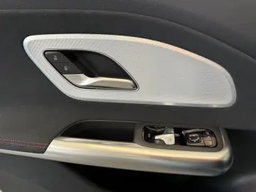 Mercedes-Benz CLA 180 AMG Night Adv  Multibeam Distronic