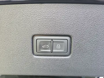AUDI Q8 S line 45 TDI quattro tiptronic  ACC Matrix
