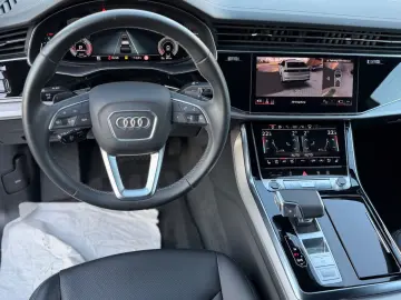 AUDI Q8 50 TDI quattro S line AHK  HUD