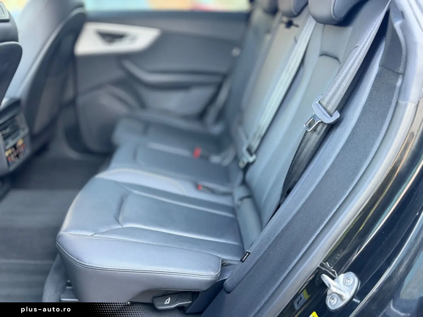 AUDI Q8 50 TDI quattro S line AHK  HUD