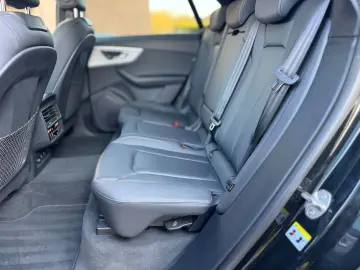 AUDI Q8 50 TDI quattro S line AHK  HUD