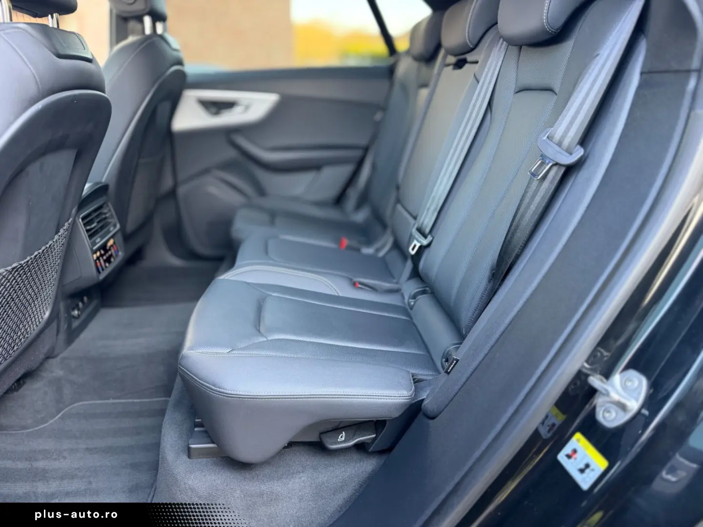 AUDI Q8 50 TDI quattro S line AHK  HUD