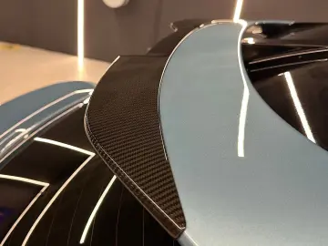 ASTON MARTIN DBX707 4.0 V8
