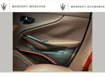 ASTON MARTIN DBX707  Standheizung  AHK UPE 314t€