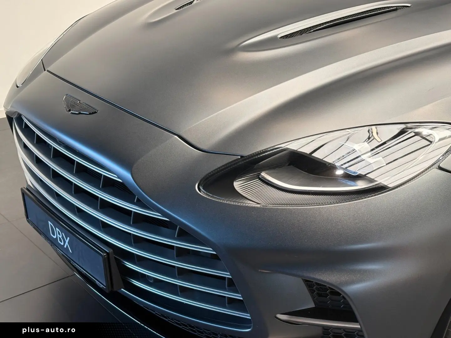 ASTON MARTIN DBX 707 - Q Satin Xenon Grey - Inspire Sport