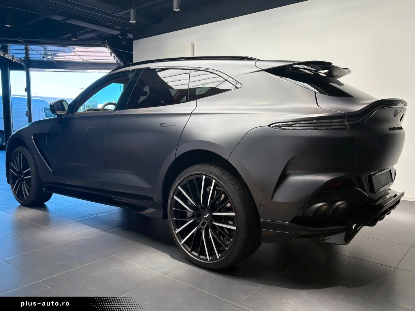 ASTON MARTIN DBX 707 - Q Satin Xenon Grey - Inspire Sport
