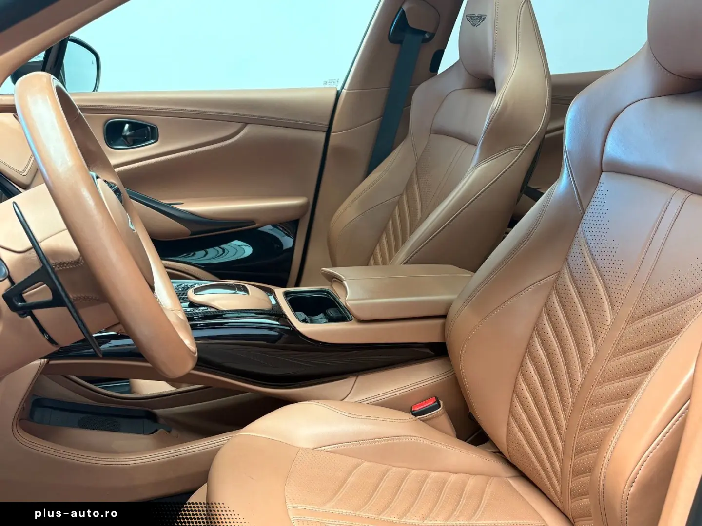 ASTON MARTIN DBX 707 - Q Satin Xenon Grey - Inspire Sport