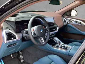 BMW XM 50e   Hybrid