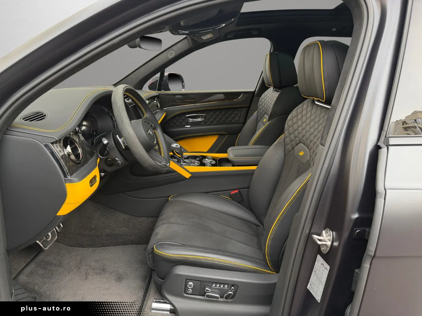 BENTLEY Bentayga S V8  BLACK EDITION  ROYAL EBONY SATIN