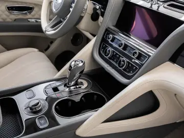 BENTLEY Bentayga S V8