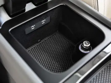 BENTLEY Bentayga S V8
