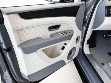 BENTLEY Bentayga S V8