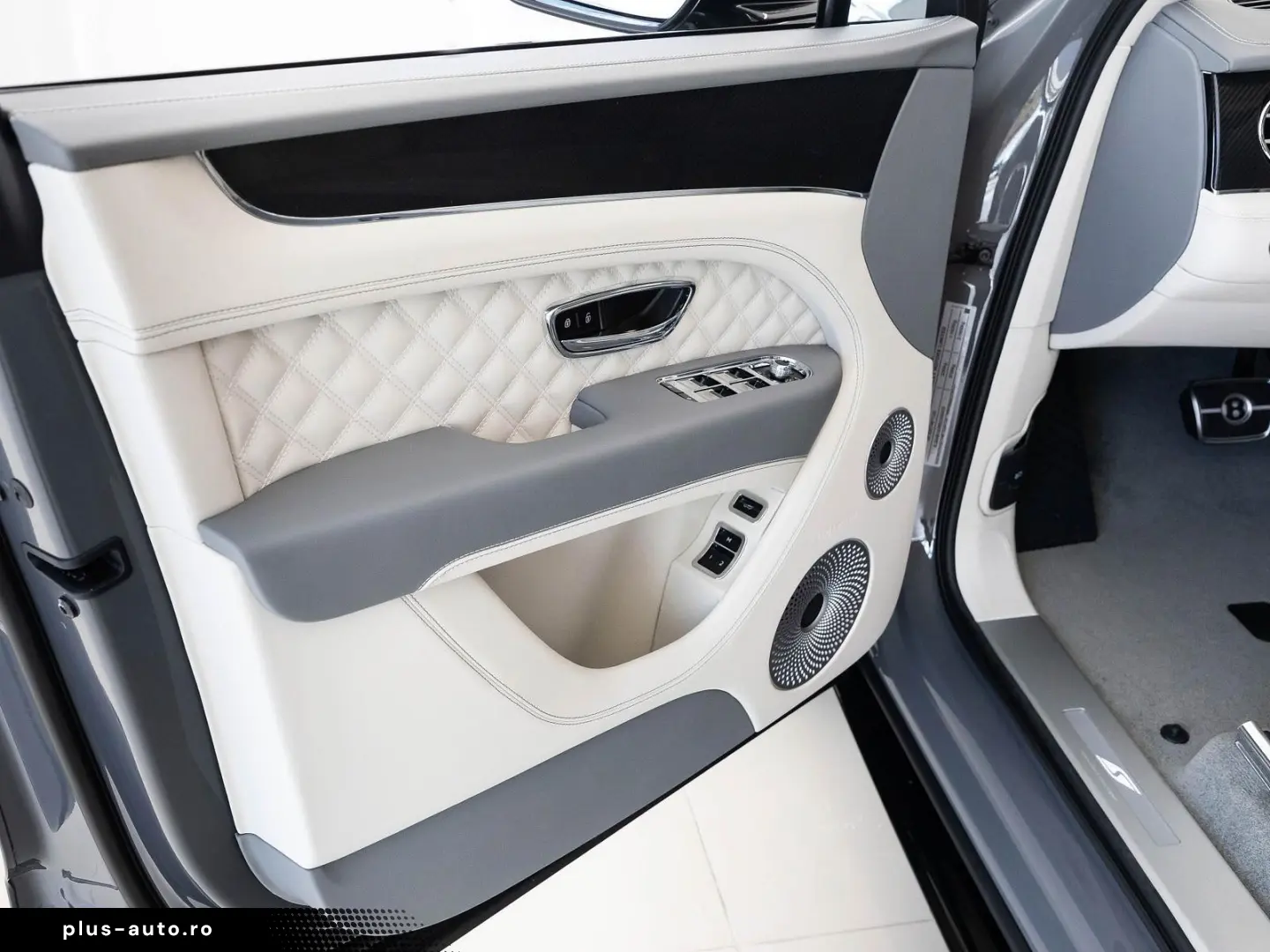 BENTLEY Bentayga S V8