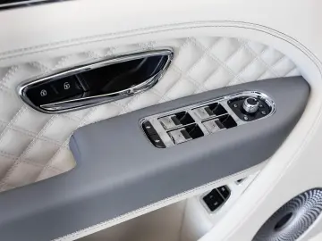 BENTLEY Bentayga S V8