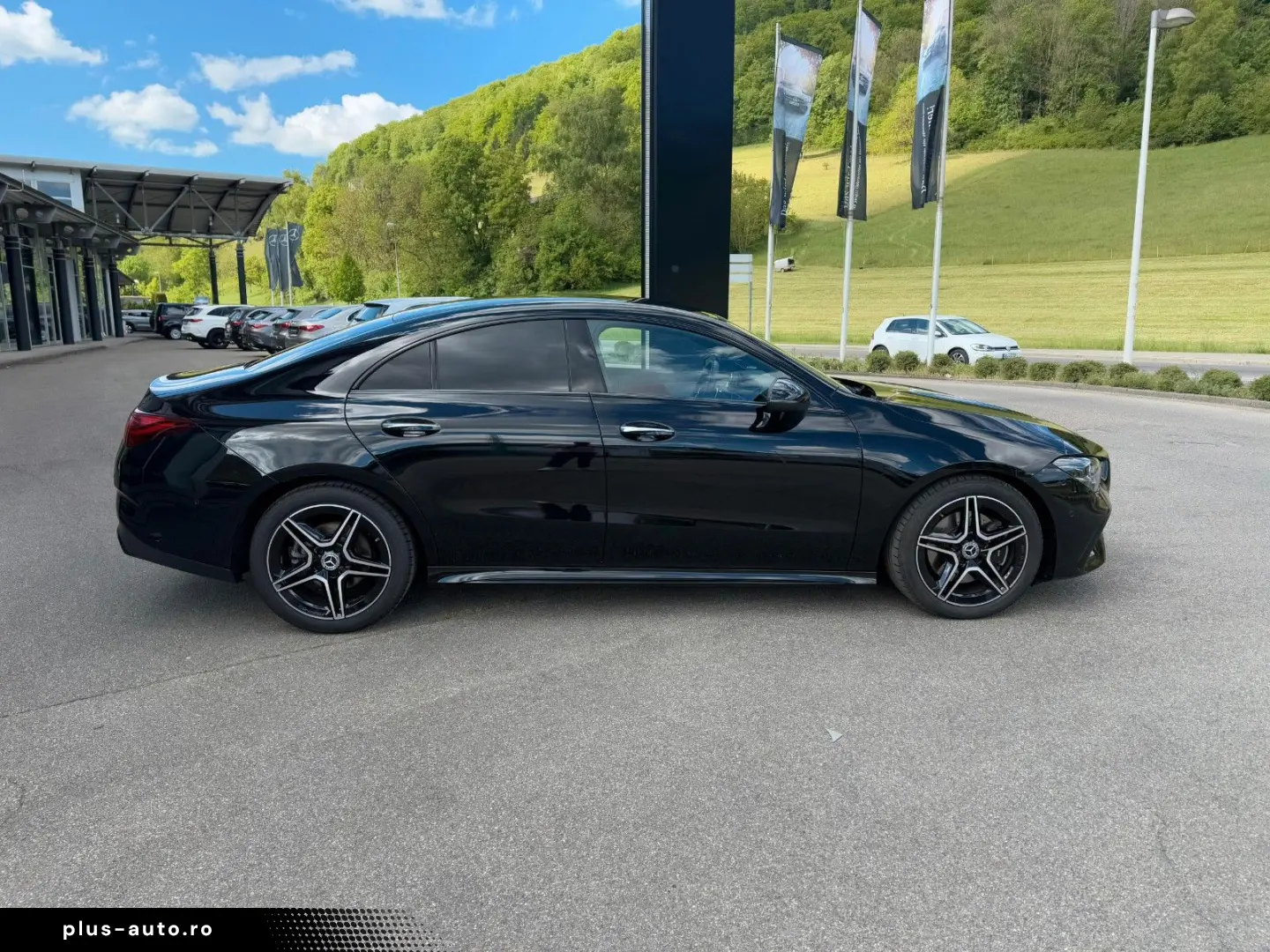 MERCEDES-BENZ CLA 200 AMG Burmester Multi-Beam Night Keyless