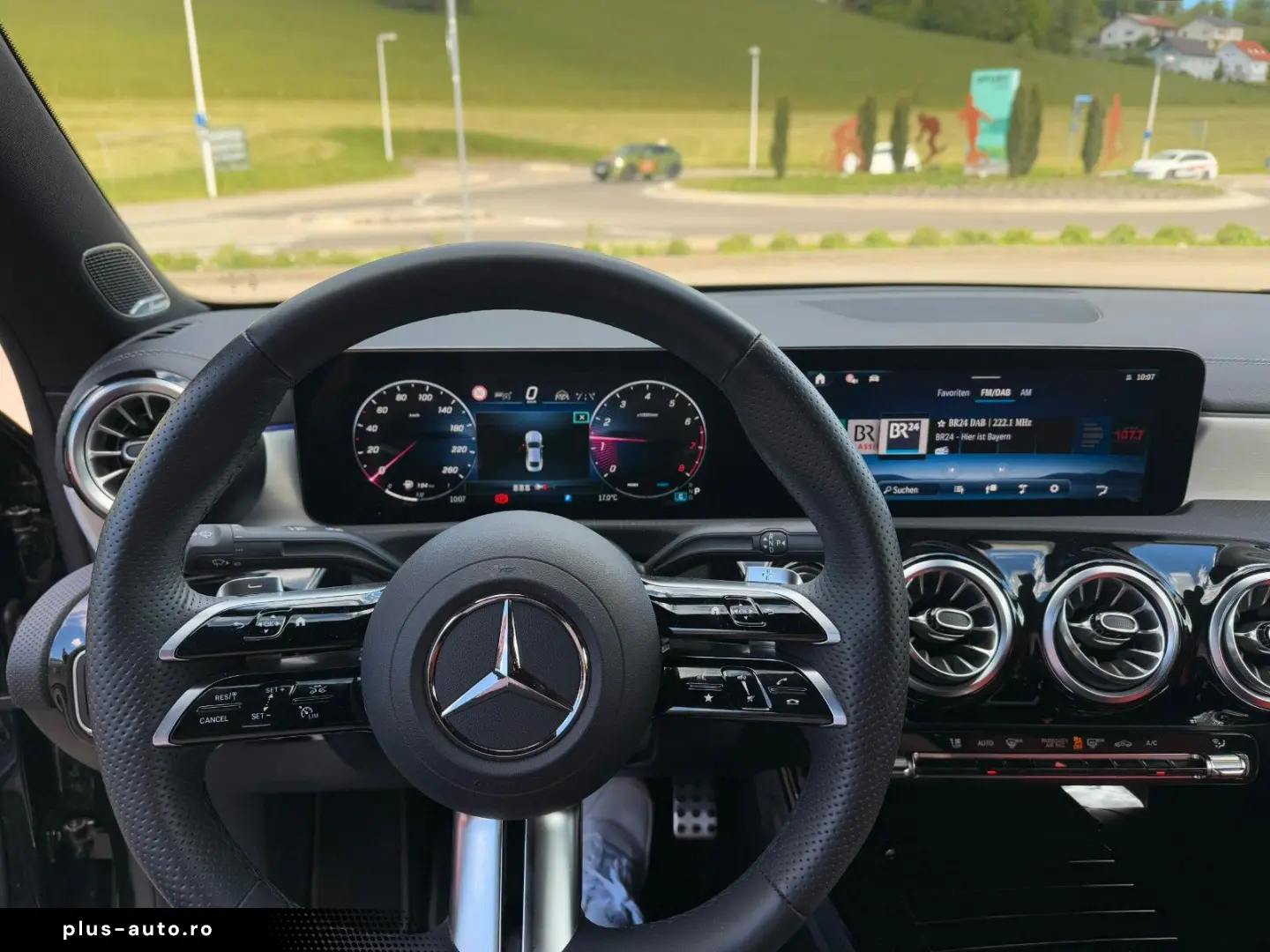 MERCEDES-BENZ CLA 200 AMG Burmester Multi-Beam Night Keyless