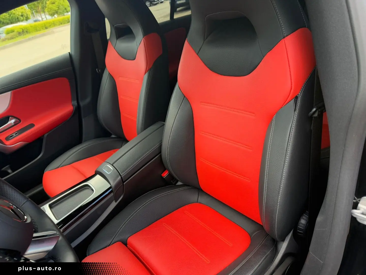 MERCEDES-BENZ CLA 200 AMG Burmester Multi-Beam Night Keyless