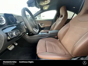 MERCEDES-BENZ CLA 200 AMG 18  Fahr-Assi Keyless Ambiente LED